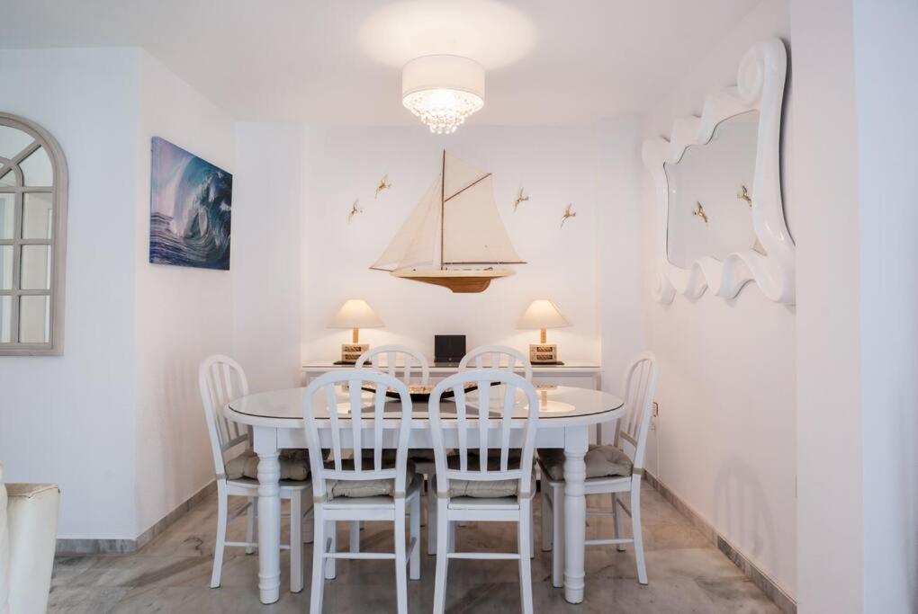 אסטפונה Apartamento Con Piscina Cerca Del Golf En Atalaya - Atalaya Del Golf 31 מראה חיצוני תמונה