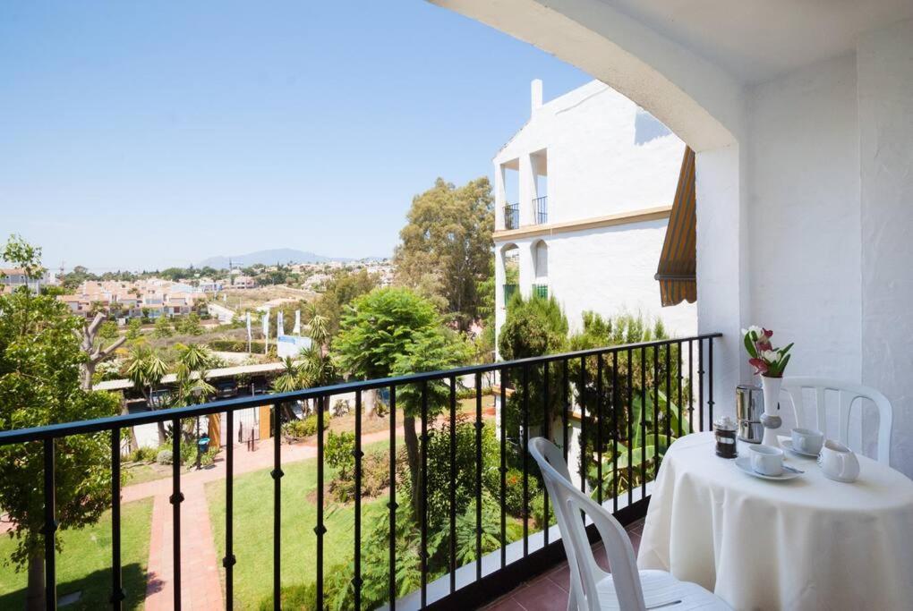 אסטפונה Apartamento Con Piscina Cerca Del Golf En Atalaya - Atalaya Del Golf 31 מראה חיצוני תמונה