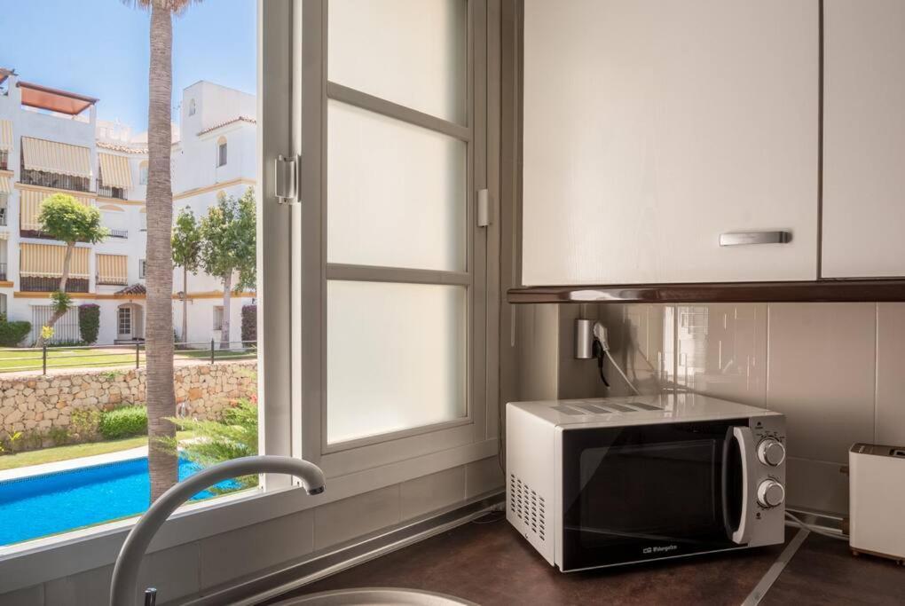 אסטפונה Apartamento Con Piscina Cerca Del Golf En Atalaya - Atalaya Del Golf 31 מראה חיצוני תמונה