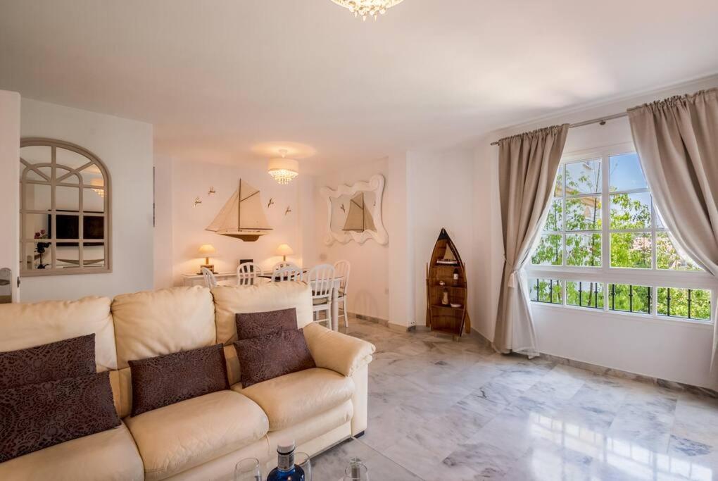 אסטפונה Apartamento Con Piscina Cerca Del Golf En Atalaya - Atalaya Del Golf 31 מראה חיצוני תמונה